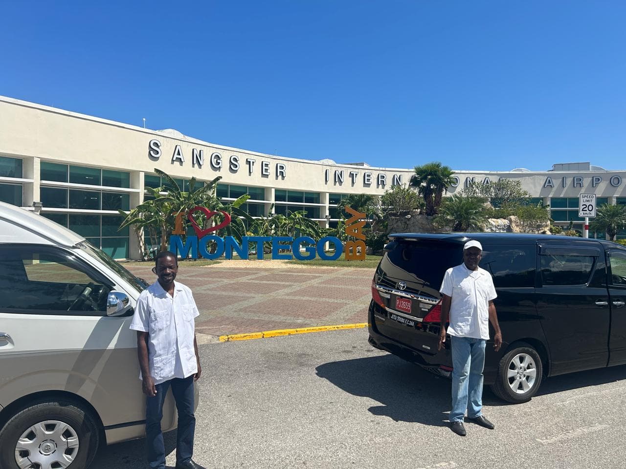 Baileys Tours guests and sights around Jamaica, photo 1