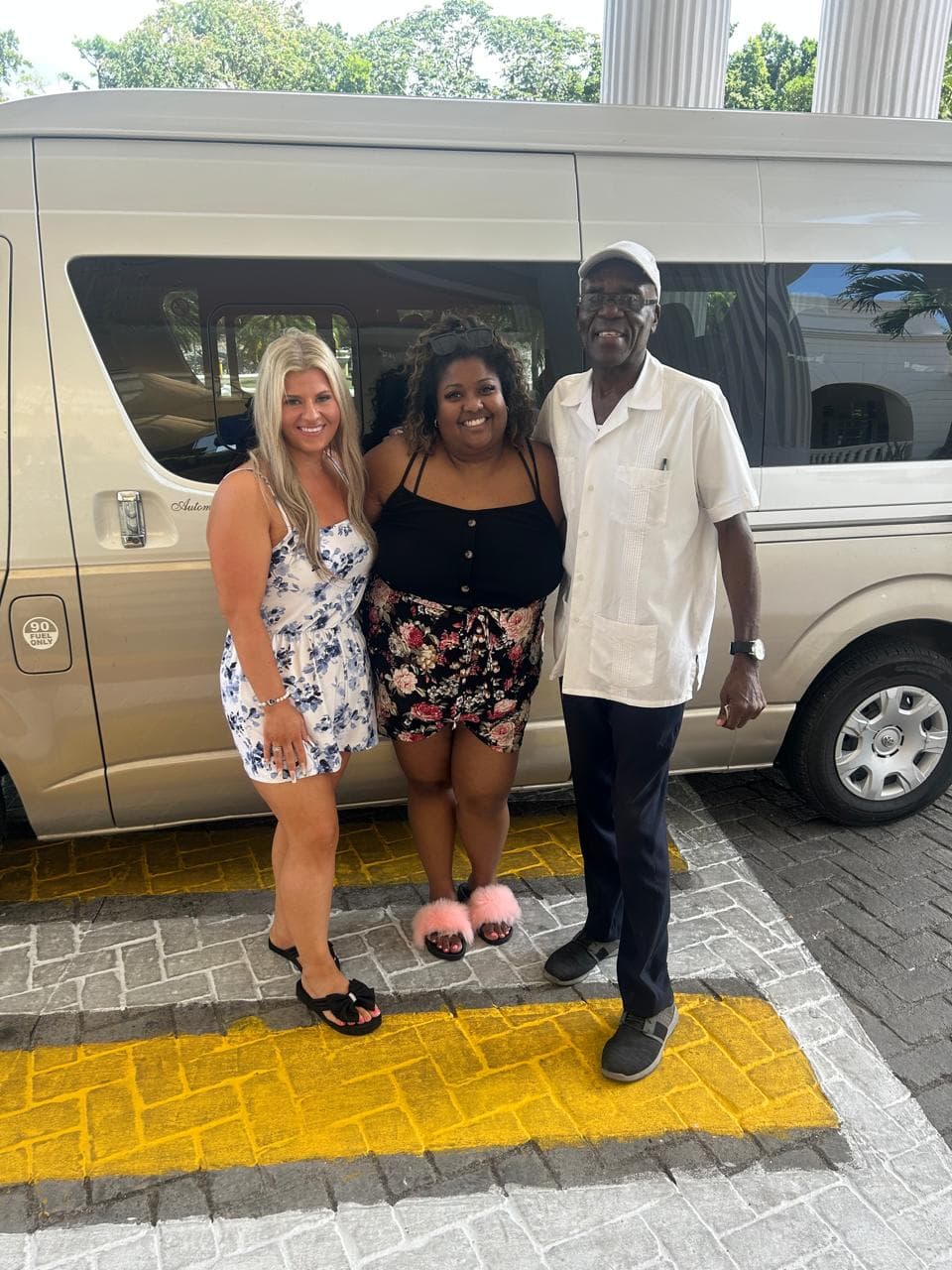 Baileys Tours guests and sights around Jamaica, photo 3